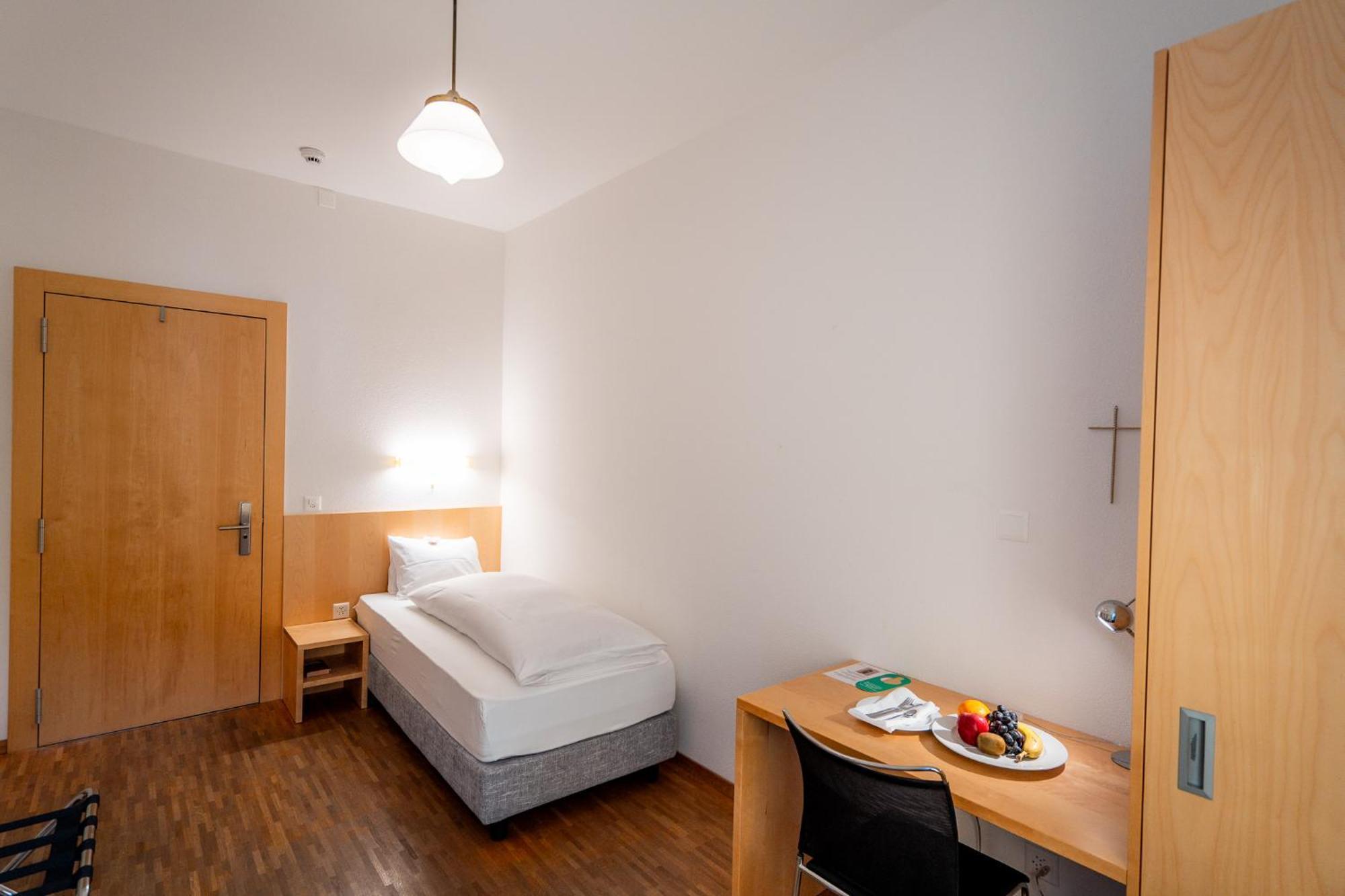 Hotel Haus Schoenstatt Contactless-Check-In Brig Exteriör bild